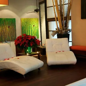 Executive Cosmopolitan 4*, Торонто Канада